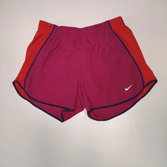 SHORT PINK NIKE SIZE ,,S  DRI FIIT - Picture 2 of 4